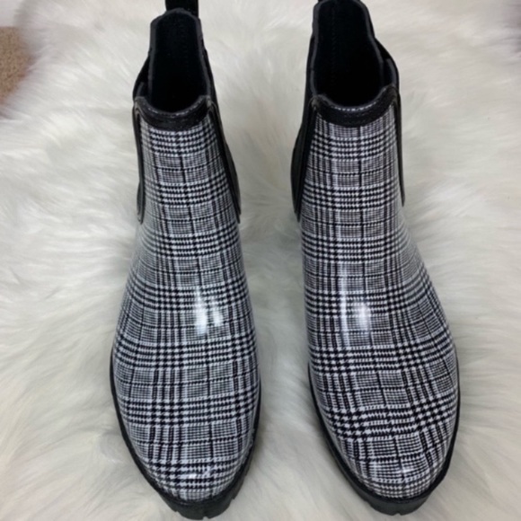 Jeffrey Campbell Chelsea Rain Boot New - Picture 3 of 6